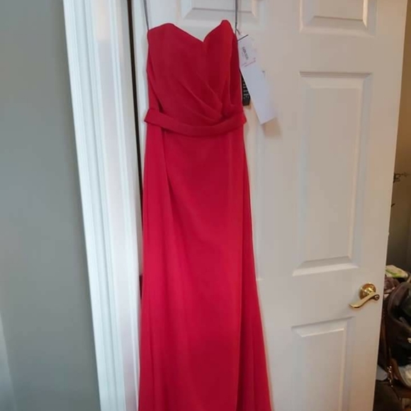 Authentic Vera Wang Size 0 - Picture 1 of 3